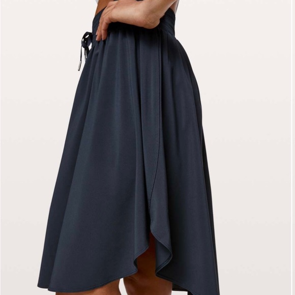 Lululemon The Everyday Skirt BASICALLY NWOT  
True Navy - Picture 5 of 6